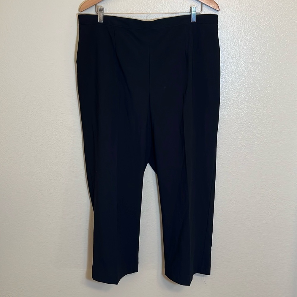 Alfred Dunner Black Plus Size Crop Pants